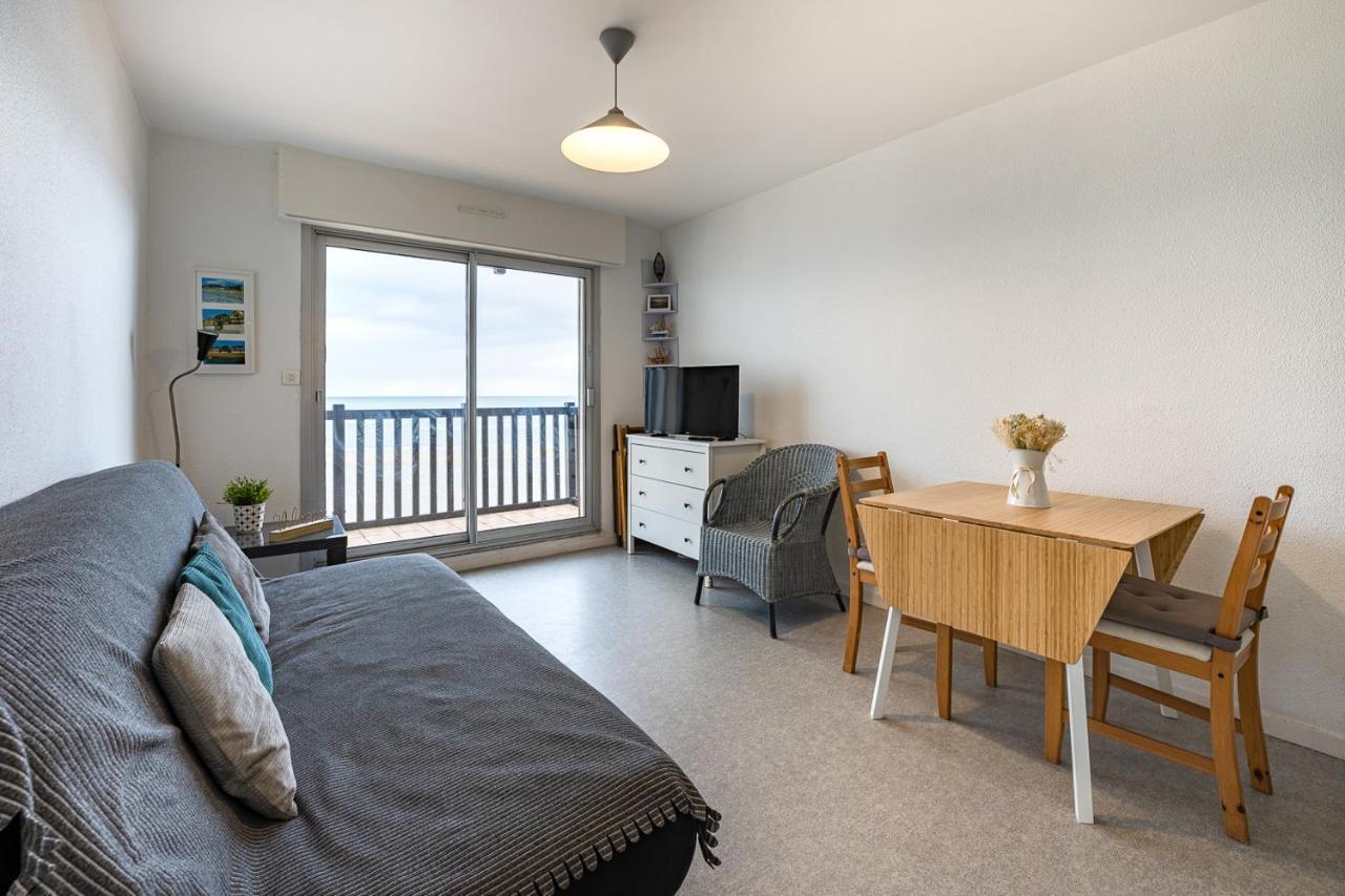 Joli Studio Avec Vue Panoramique Sur La Mer Houlgate Buitenkant foto